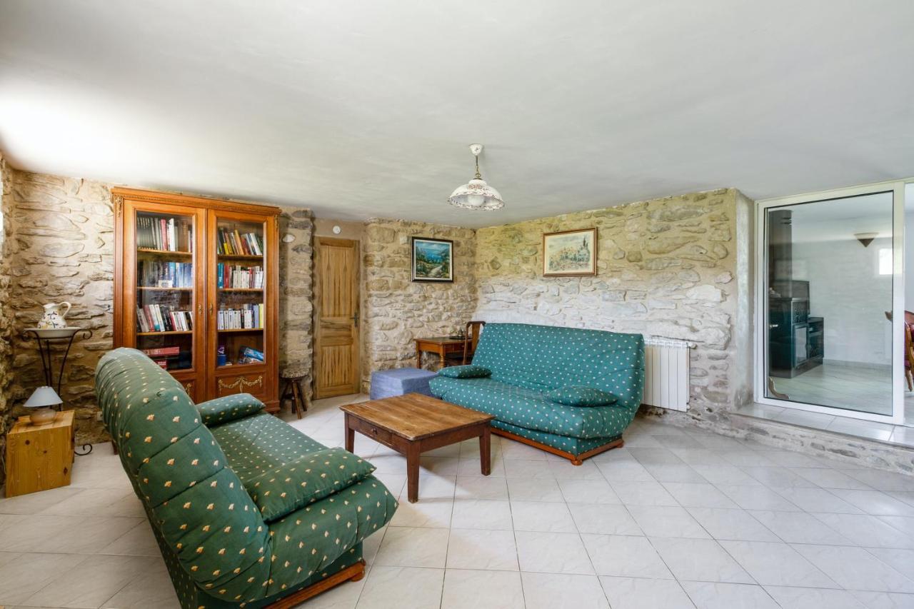 Villa Charmante A La Tour-D'Aigues Avec Piscine Privee 外观 照片