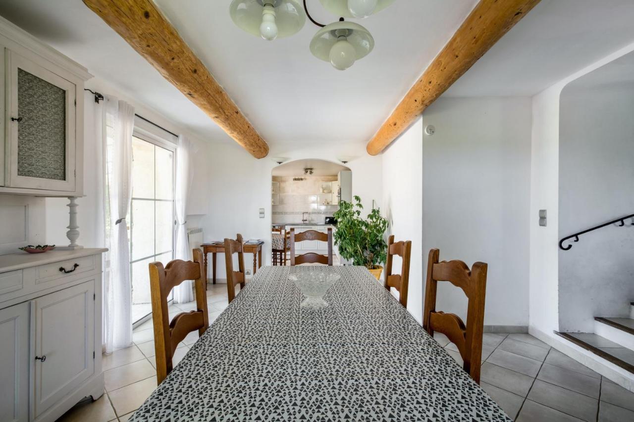 Villa Charmante A La Tour-D'Aigues Avec Piscine Privee 外观 照片